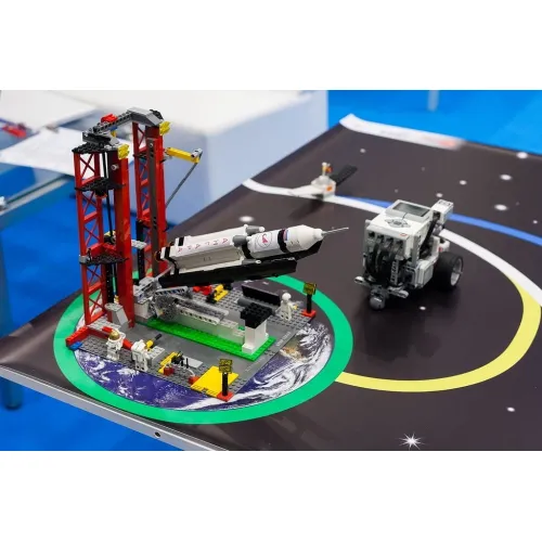 LEGO LO2018 Комплект MINDSTORMS EV3 Лунная Одиссея (полный)