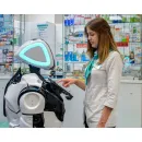 Робот-администратор клиники Promobot V.4
