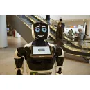 Робот-консультант для аэропорта Promobot V.4